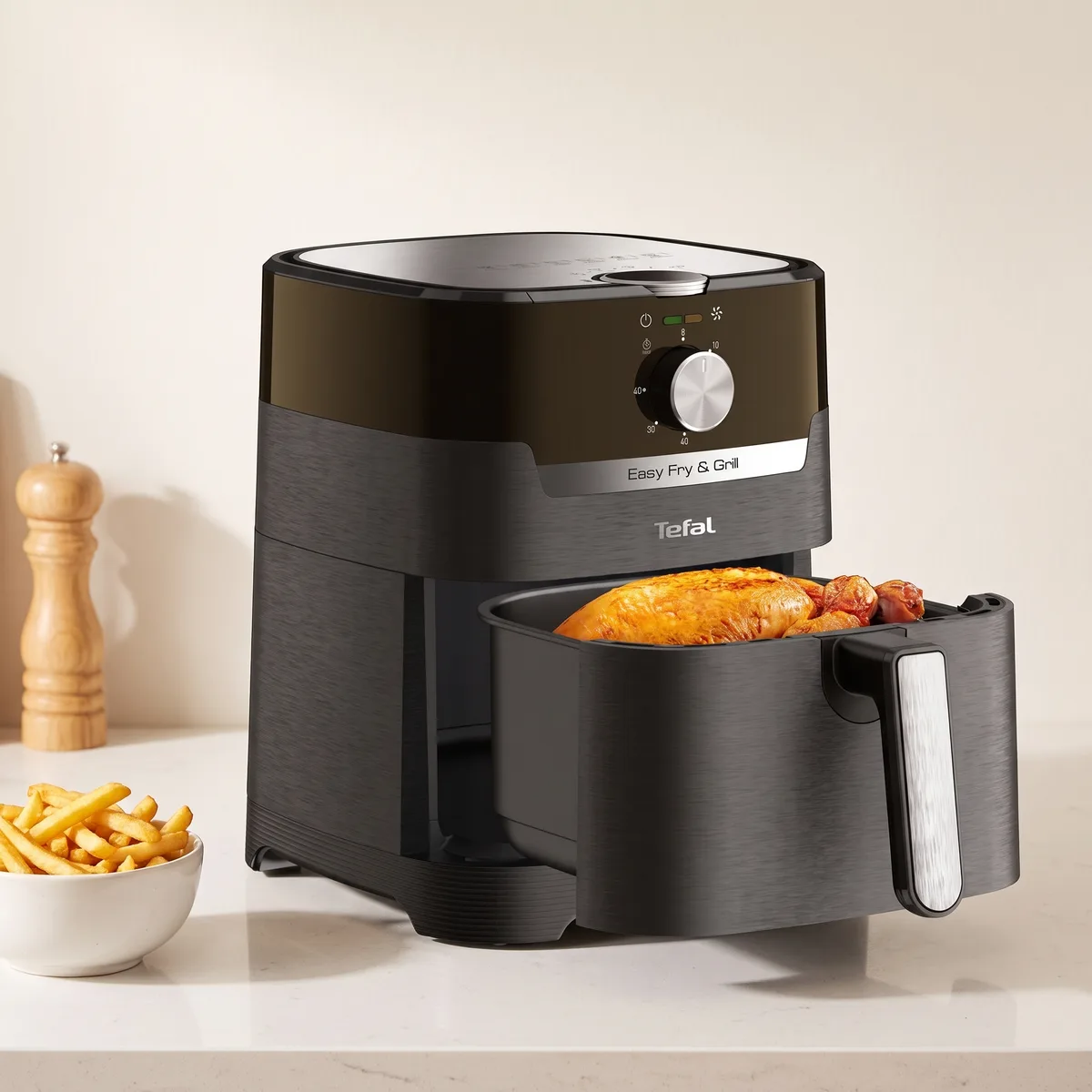 Tefal Heißluftfritteuse & Grill: EY5018 Easy Fry & Grill Classic 4,6L für 6