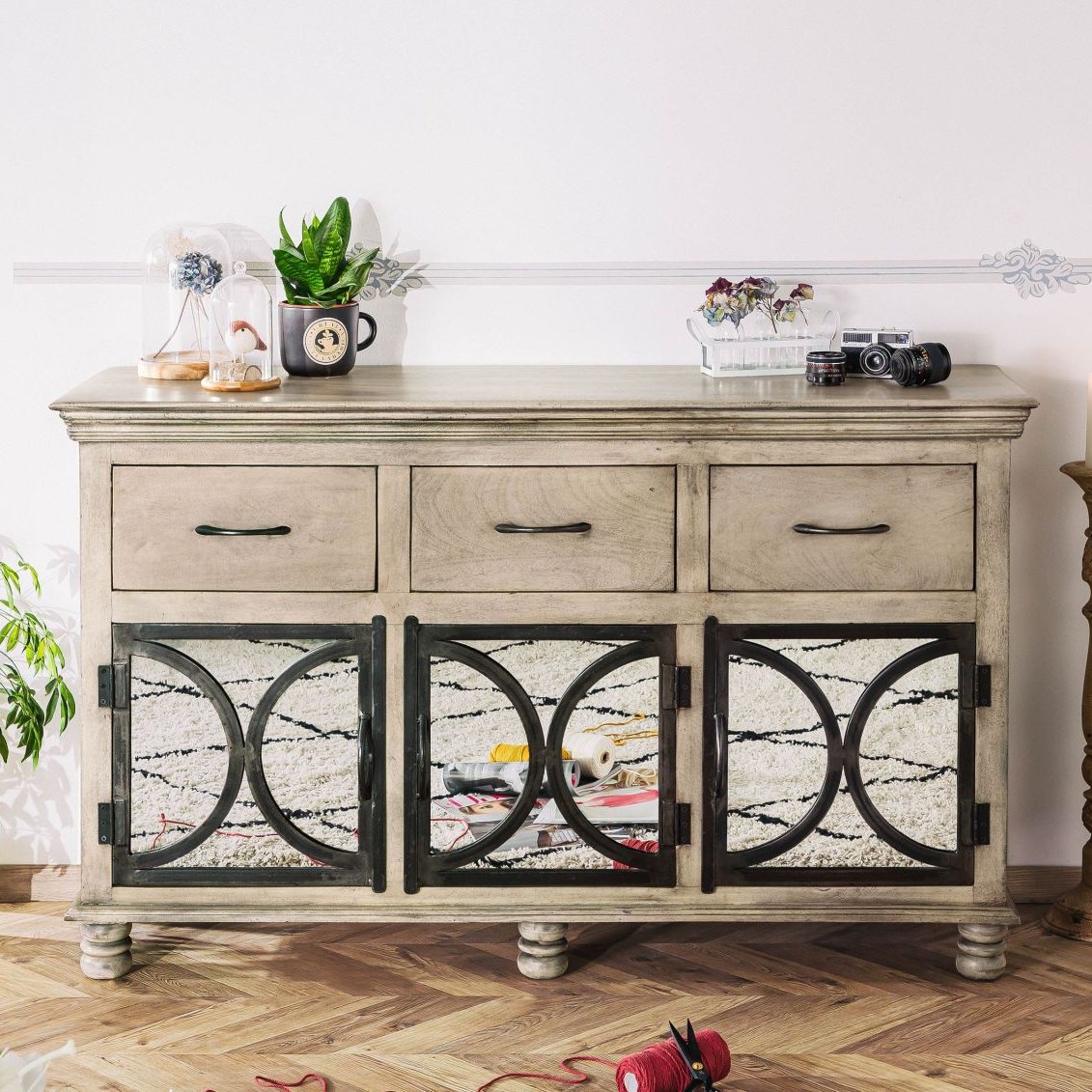 Massivmoebel24.de Sideboard Mango 150x45x92 grau lackiert HERMITAGE #014