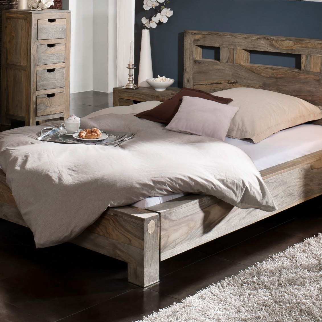 Massivmoebel24.de Bett Sheesham 140x200x90 grau geölt NATURE GREY #203