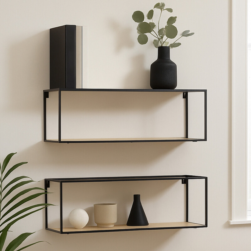 Interiors by Premier Raumorganisation: Quadratische Wandregale aus Metall