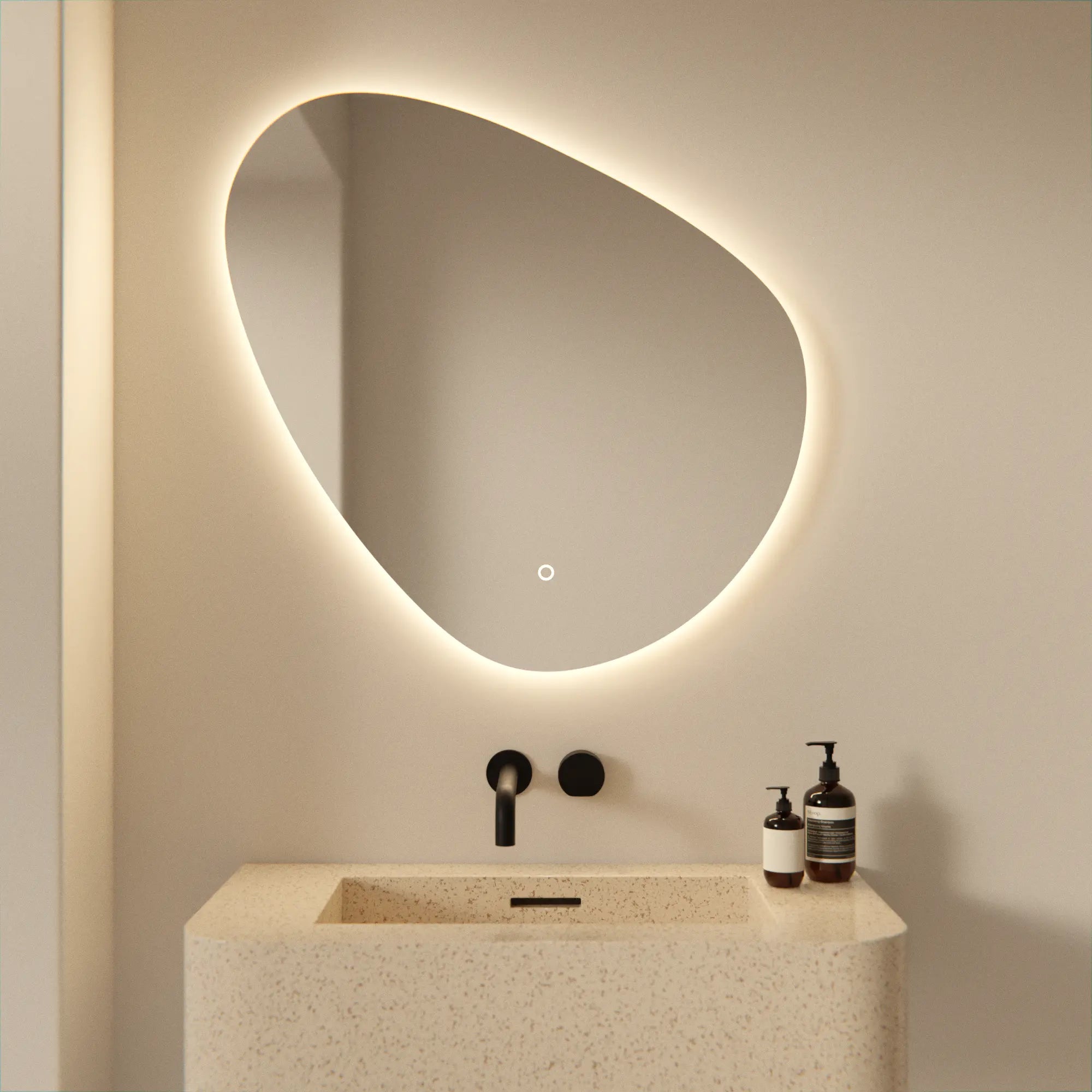 Mirlux Badezimmerspiegel – 80x80cm Asymmetrisch