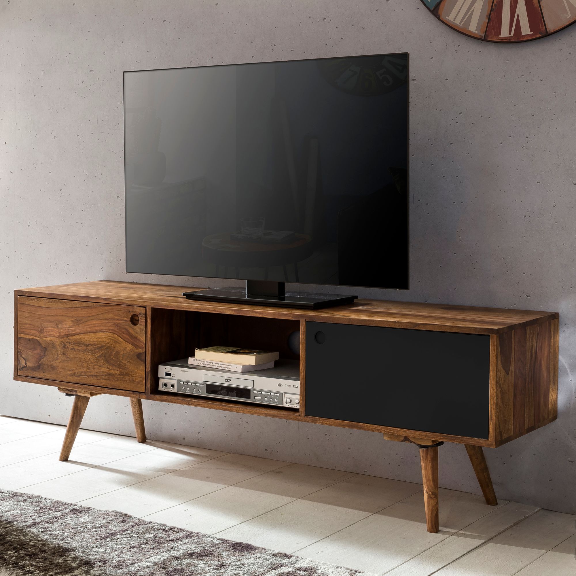 FineBuy TV Lowboard REPA 140 cm Massiv-Holz Sheesham Landhaus 2 Türen & Fach